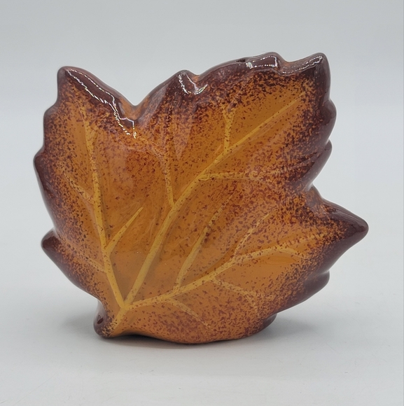 Better Homes Gardens Maple Leaf Salt Pepper Shakers Thanksgiving Autumn Decor - Picture 2 of 11